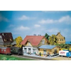 Alternative view of Faller H0 Kleinstation Blumenfeld